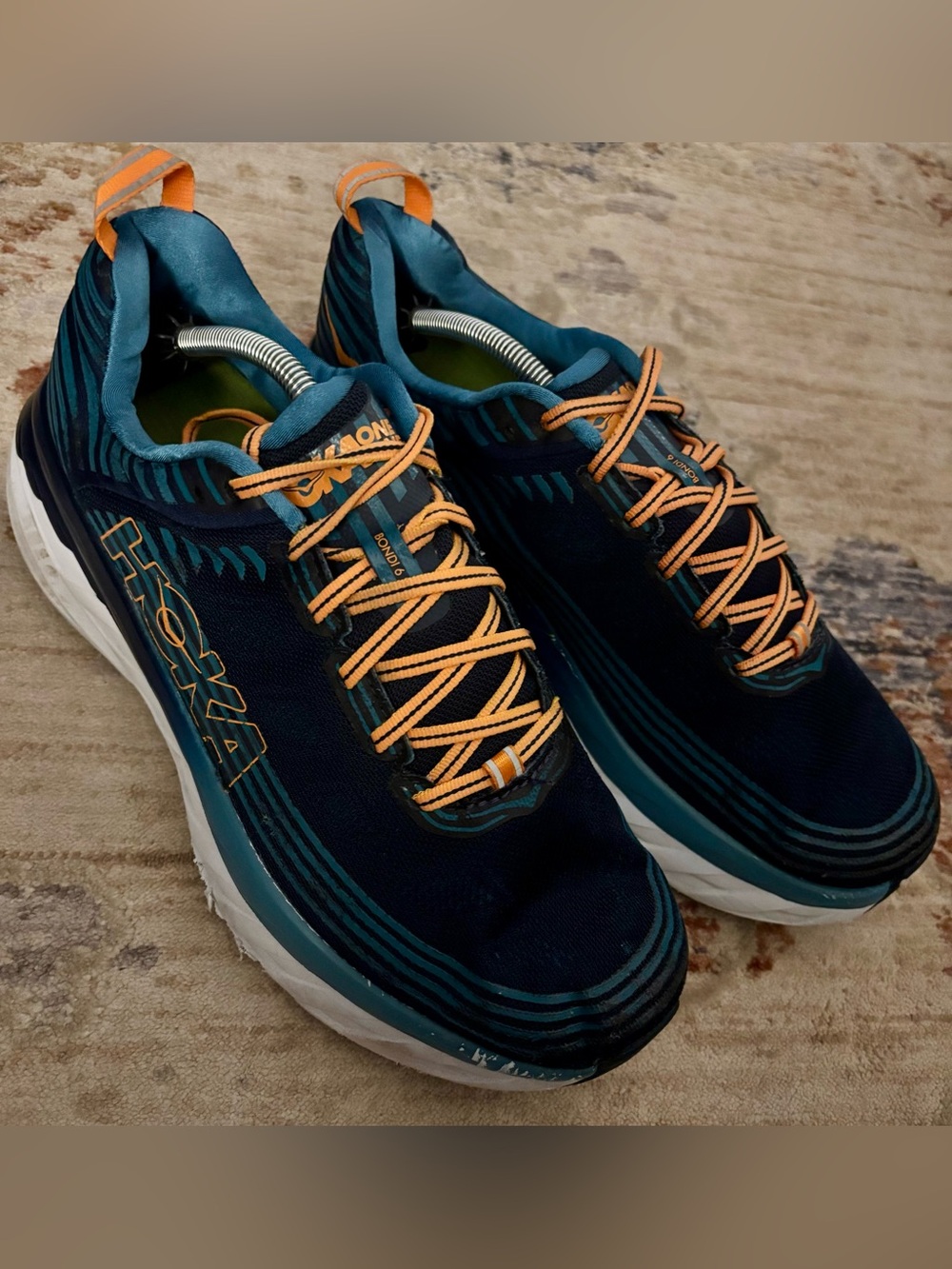Men’s Hoka Bondi 6 Athletic Shoes